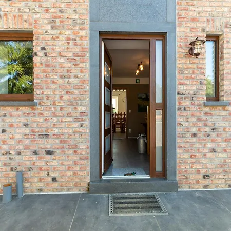 Vakantiehuis Spacious In *